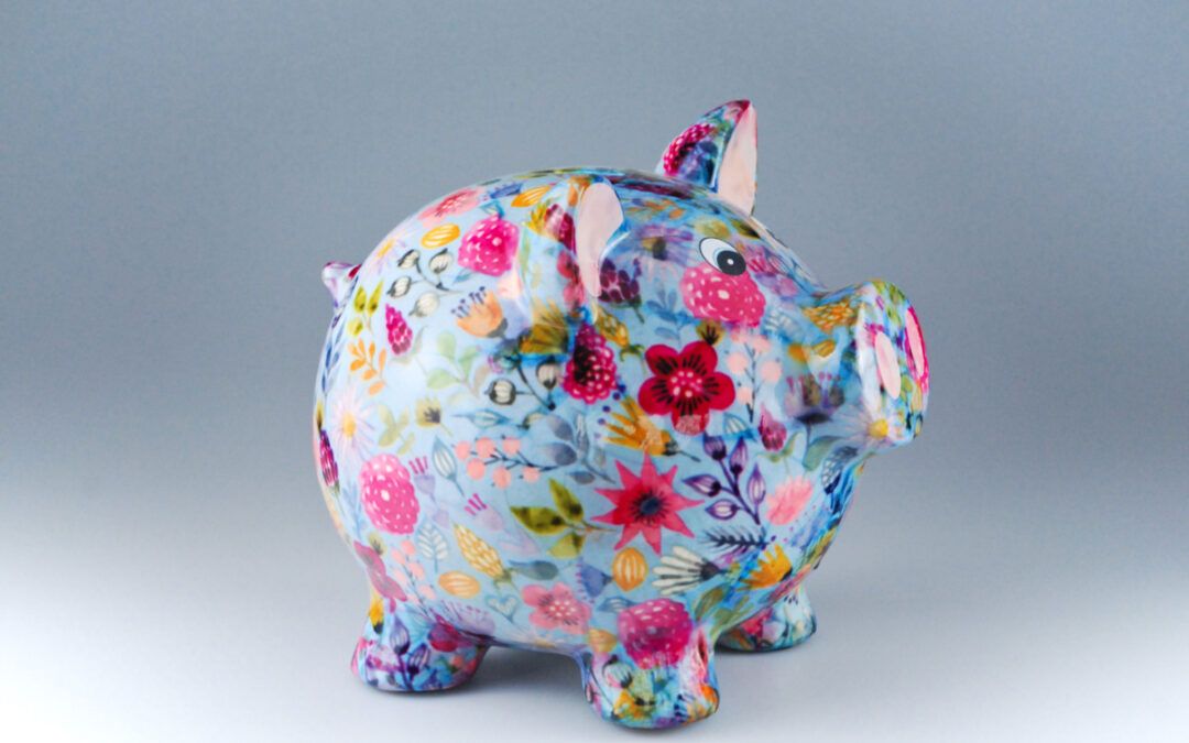 Pokladnička na peníze jako stylový společník: Pro děti, dospělé i pro štěstí