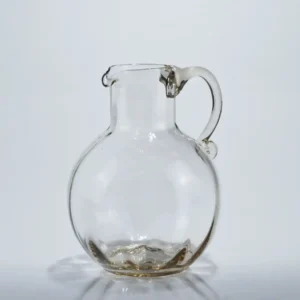 džbán na nápoje z šedého křišťálu