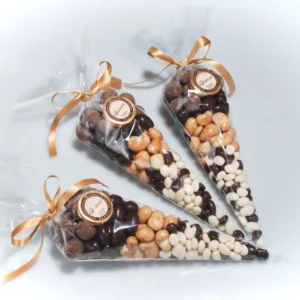 Kornout ořechy v čokoládě s arašídy a mandlemi