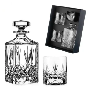 Sklenice na whisky s karafou z křišťálového skla v anglickém stylu