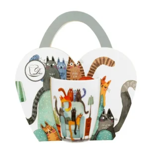 Dárkový hrnek kočky na křesle v papírovém nosiči ve tvaru srdce