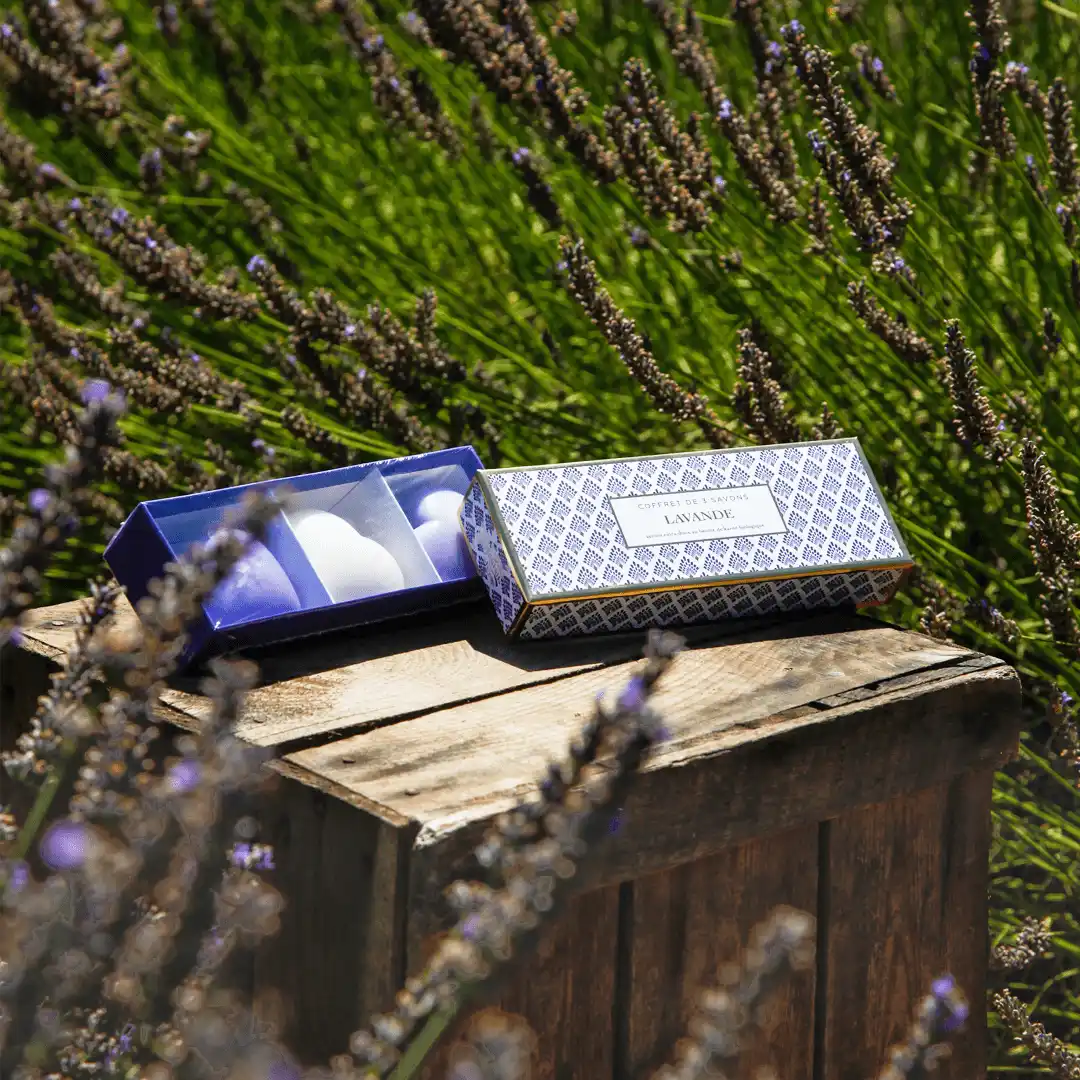 levandulové mýdlo v sadě