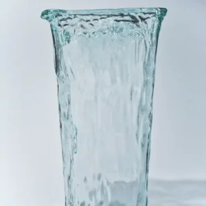 hranatá váza 40 cm z recyklovaného skla