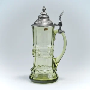 korbel na pivo z lesního skla s historickým vzhledem