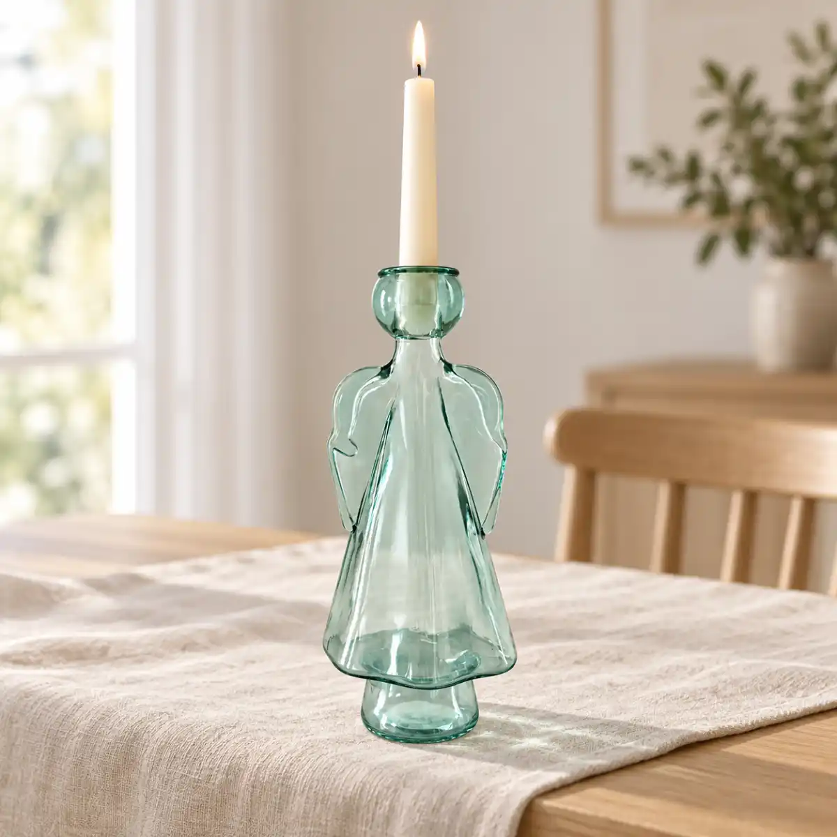 Svícen anděl z recyklovaného skla San Miguel